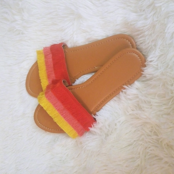 Fringe Sandals - Picture 1 of 6